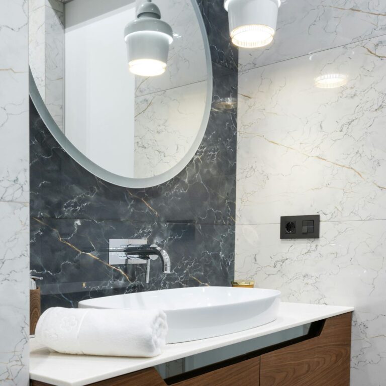 Bathroom Renovations (19)